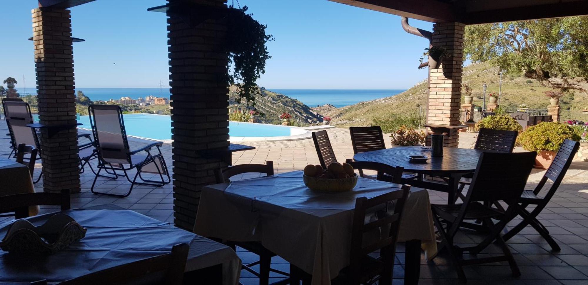 A Robba De Pupi Bed & Breakfast